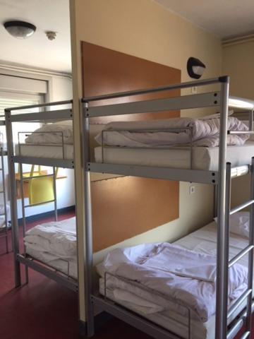 Auberge De Jeunesse Hi Grenoble Échirolles المظهر الخارجي الصورة