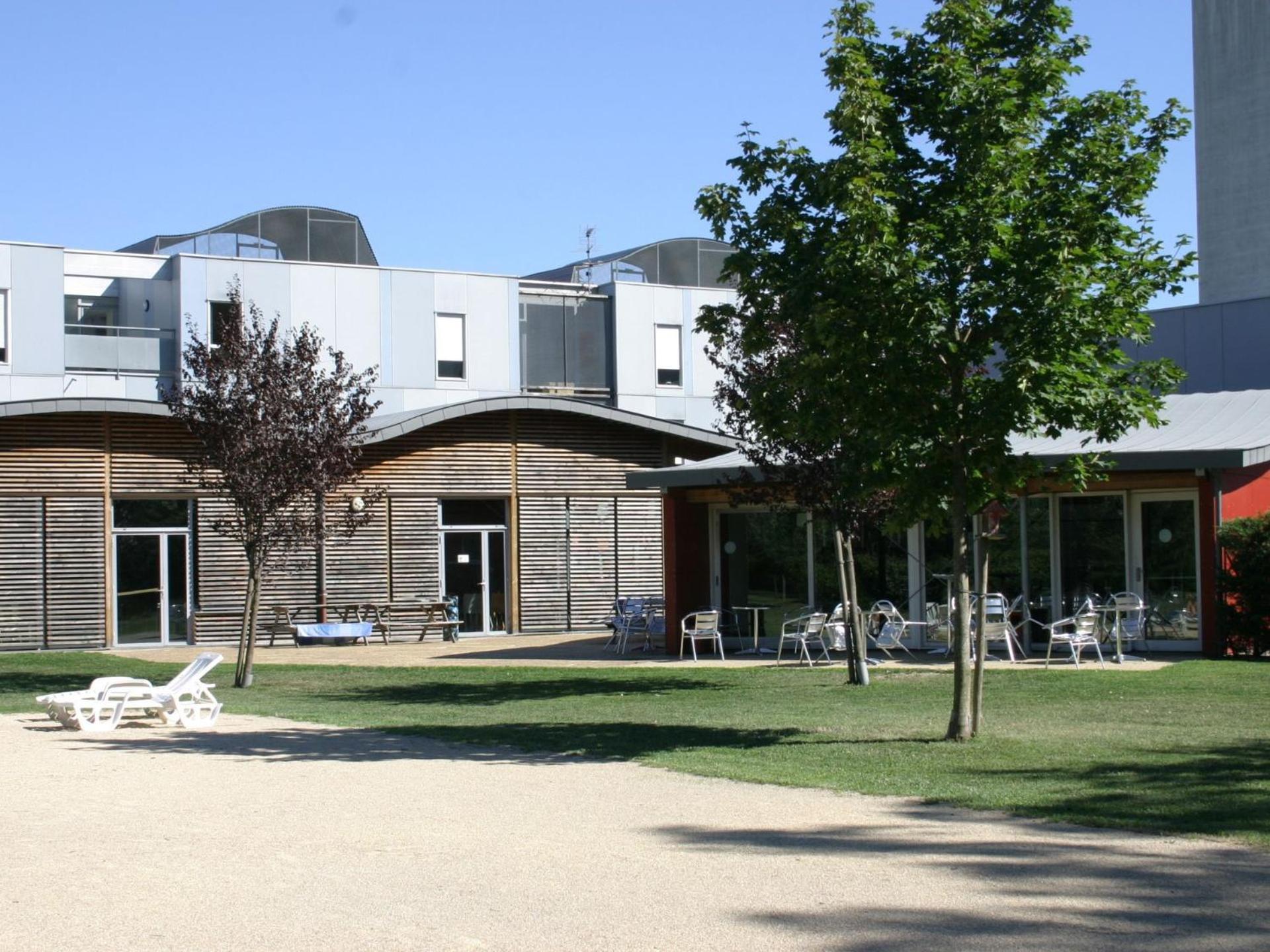 Auberge De Jeunesse Hi Grenoble Échirolles المظهر الخارجي الصورة