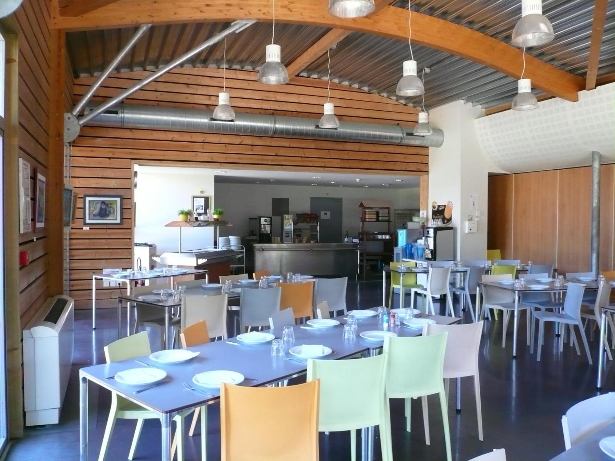 Auberge De Jeunesse Hi Grenoble Échirolles المظهر الخارجي الصورة